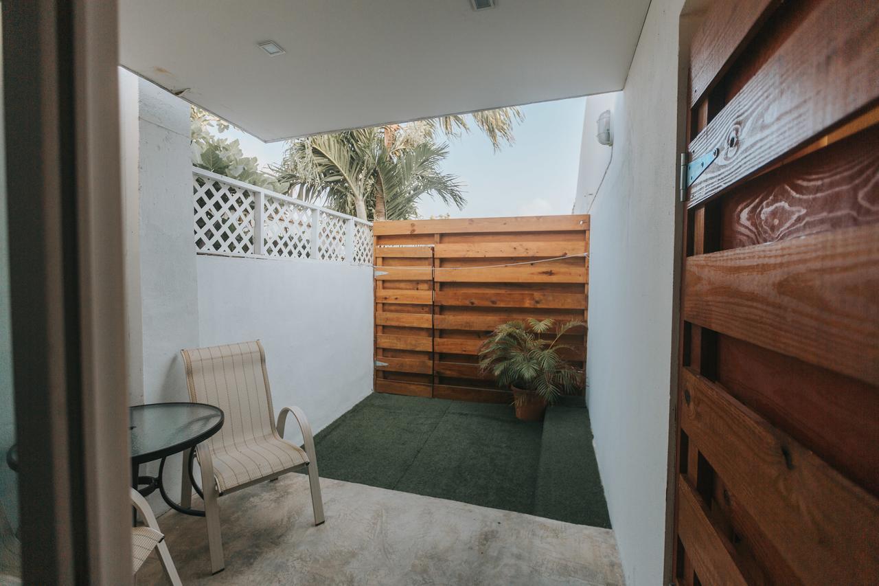 Buddha Studios Aruba Palm Beach Kültér fotó