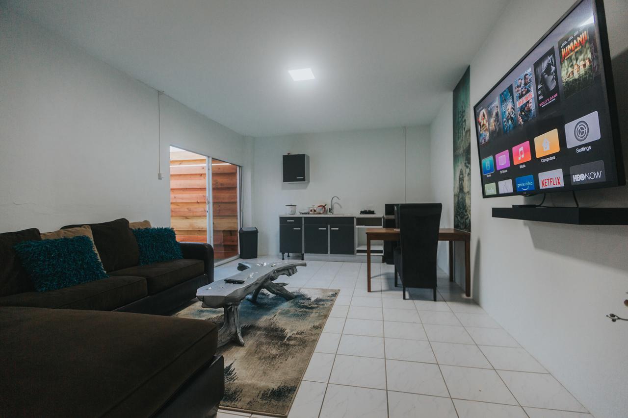 Buddha Studios Aruba Palm Beach Kültér fotó